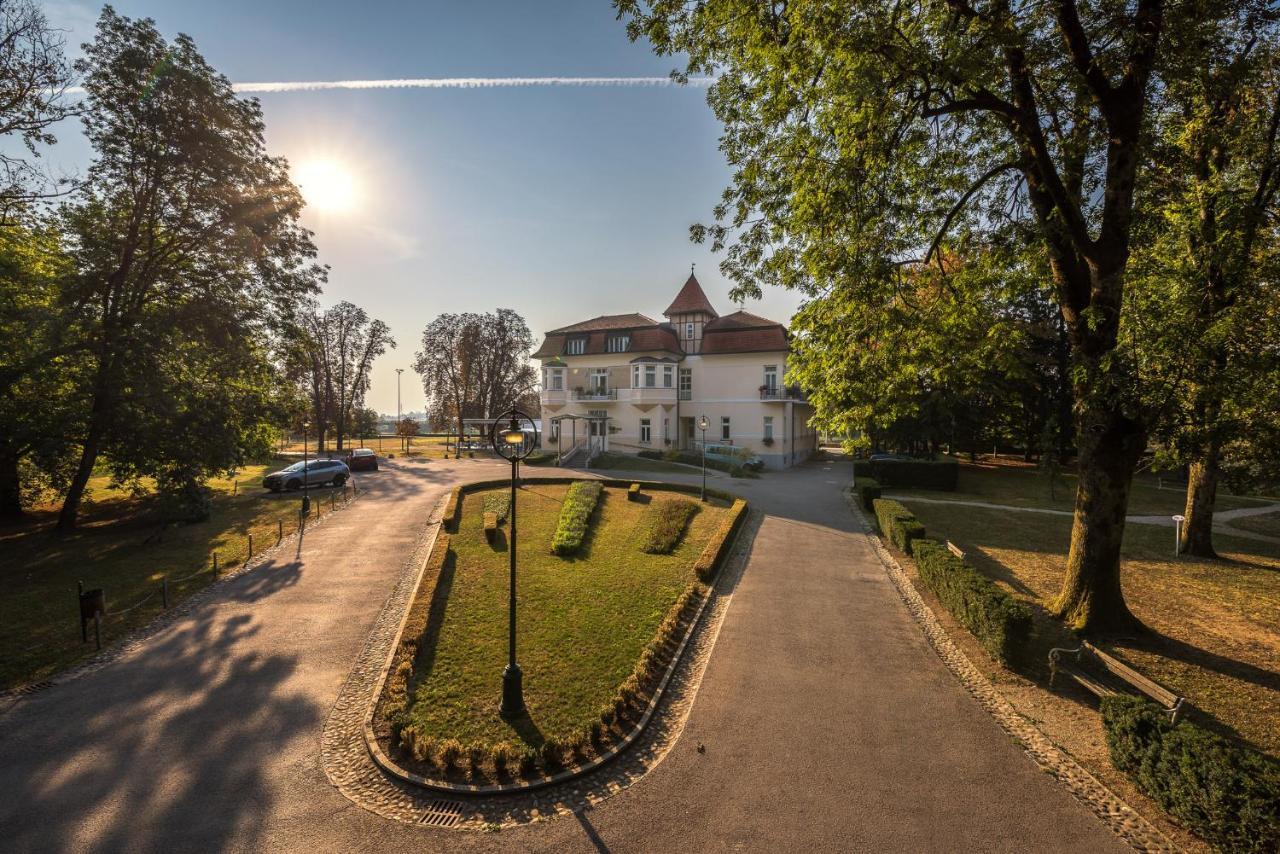 Boutique Hotel Korana Srakovcic Karlovac Exterior foto